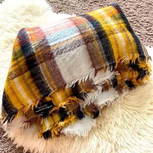 Zara blanket scarf 🍂🍁